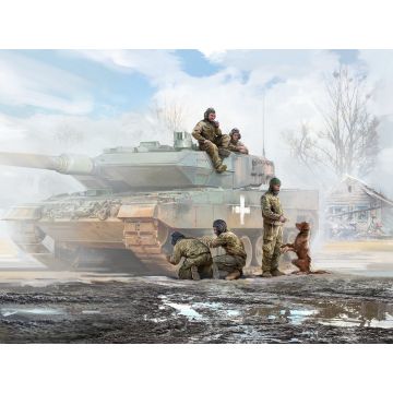 ICM 1:35 Leopard 2 Crew of the Armed Forces of Ukraine (5 Figures & Dog) Plastic Model Kit