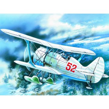 ICM 1:72 I-15bis WWII Soviet Biplane Fighter (Winter Version) Plastic Model Kit