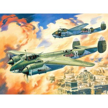 ICM 1:72 Tu-2S WWII Soviet Bomber Plastic Model Kit