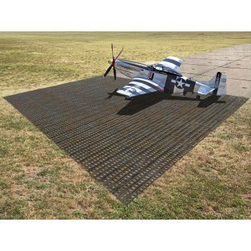 ICM 1:72 WWII U.S. Landing Marston Mat 1:72 Plastic Model Kit