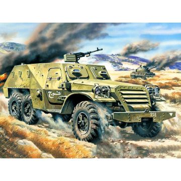ICM 1:72 BTR-152V Armoured Personnel Carrier Plastic Model Kit