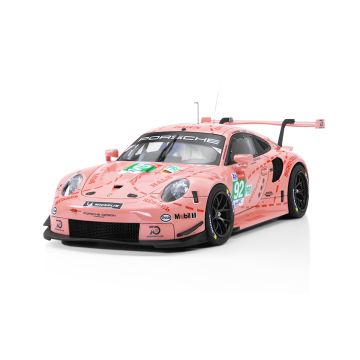 Beemax 1:24 Porsche 911 992 LM 18 Pink Pig Plastic Model Kit