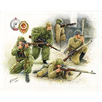 Zvezda 1:35 Soviet Sniper Team Plastic Model Kit