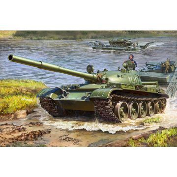 Zvezda 1:35 T-62 Soviet Main Battle Tank Plastic Model Kit