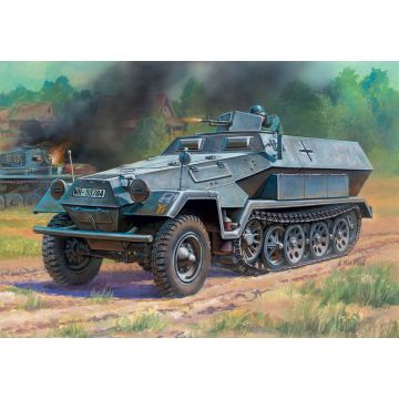 Zvezda 1:100 Sd.Kfz.251/1 Ausf B Plastic Model Kit