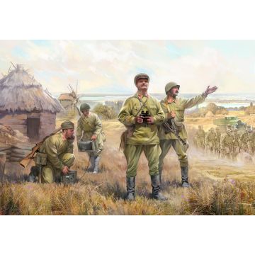 Zvezda 1:72 Soviet HQ WWII Staff Plastic Model Kit
