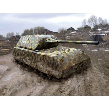 Zvezda 1:100 German Maus Super Heavy Tank Plastic Model Kit