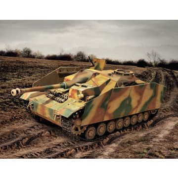 Zvezda 1:100 German StuG IV Plastic Model Kit