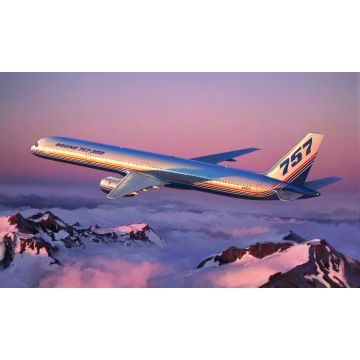 Zvezda 1:144 Boeing 757-300 Plastic Model Kit